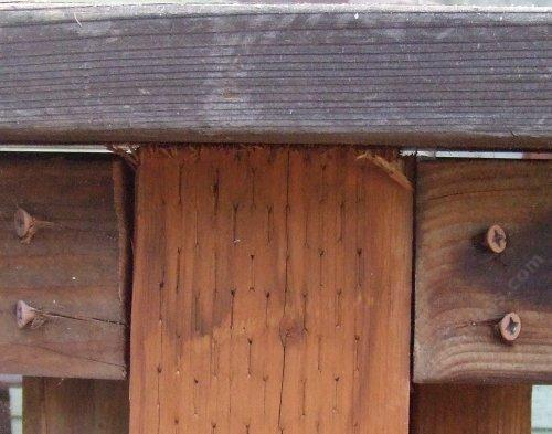 The 2X6 cap is screwed to 4X4, the 2X3 or 2X4 runners are toe screwed in.