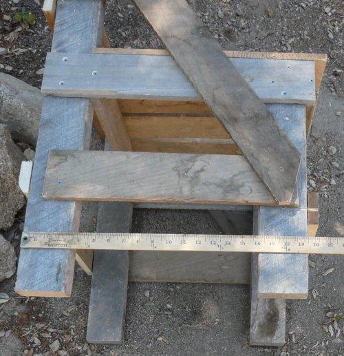  http://www.laspilitas.com/garden/howto/pictures/chair/side-measurement.jpg