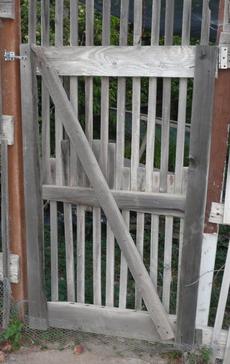 Gate with 8 foot lath - grid24_6
