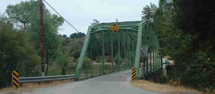 Bridge across the Salinas river on Las Pilitas Road