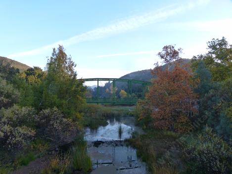 A photo of the green bridge in 2011. - grid24_12