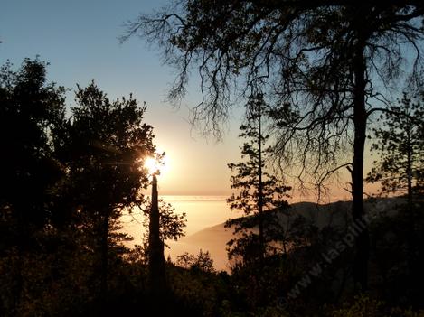 Sun Down at Big Sur. - grid24_12