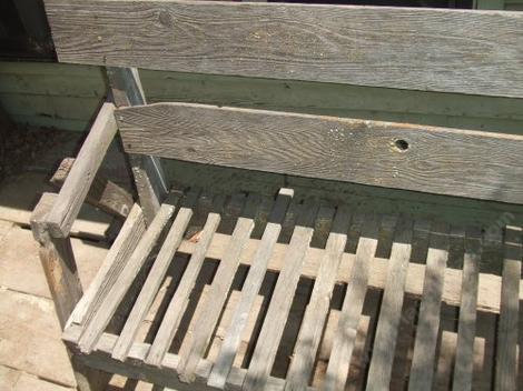 a cheap and simple loveseat or bench - grid24_12