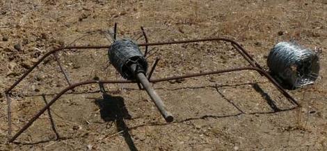 wire spindle to hold the  wire while you attach the wire to your truck and drive - grid24_12
